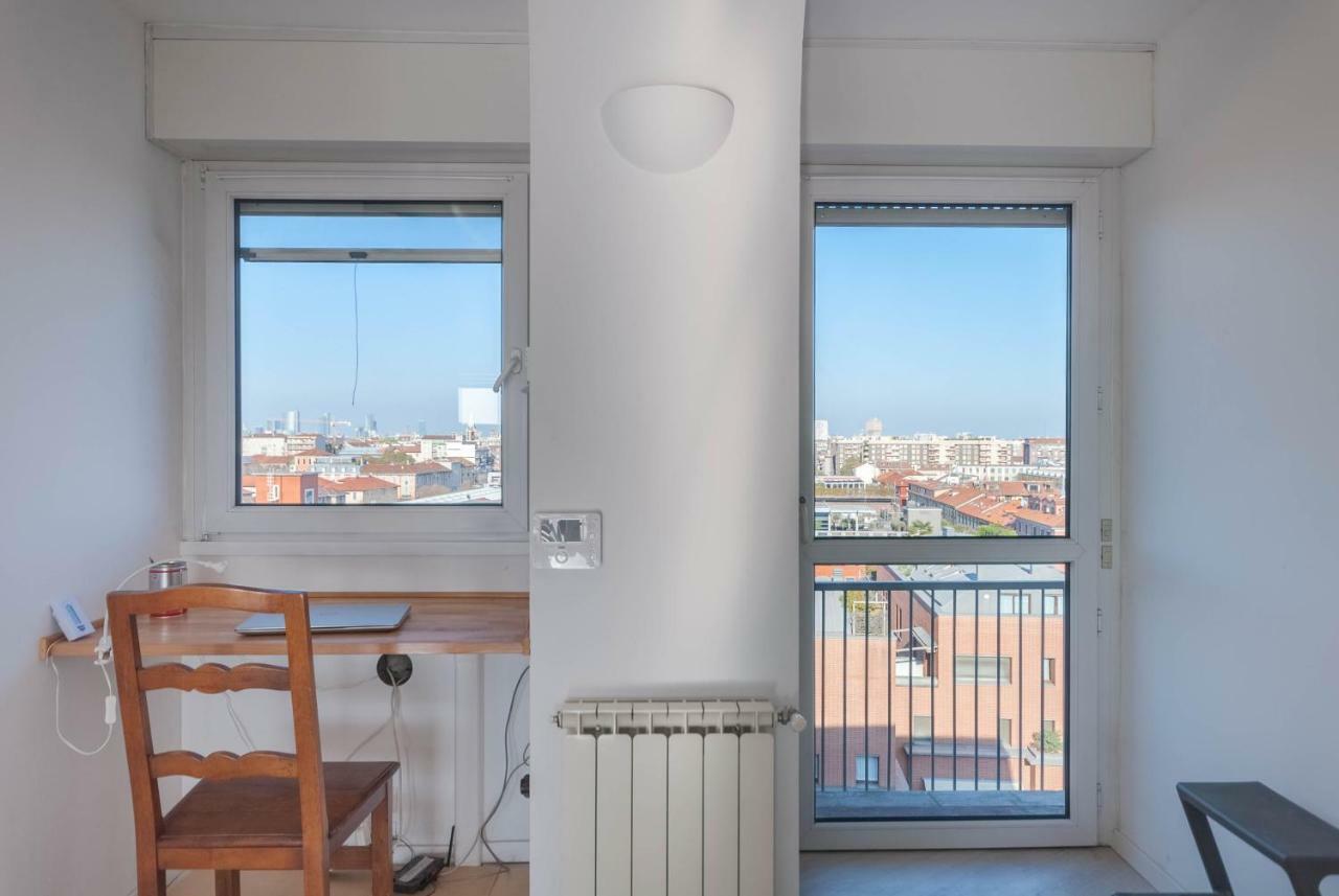 Exclusive Rooftop Apartment With Large Terrace In Solari/Tortona ミラノ エクステリア 写真