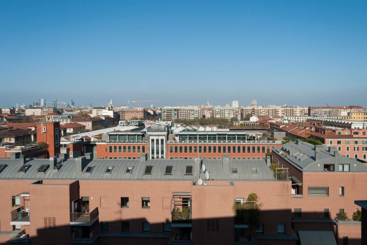 Exclusive Rooftop Apartment With Large Terrace In Solari/Tortona ミラノ エクステリア 写真