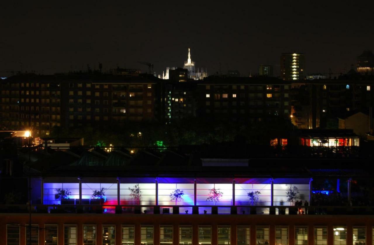 Exclusive Rooftop Apartment With Large Terrace In Solari/Tortona ミラノ エクステリア 写真